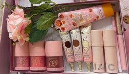 Underated make-up set