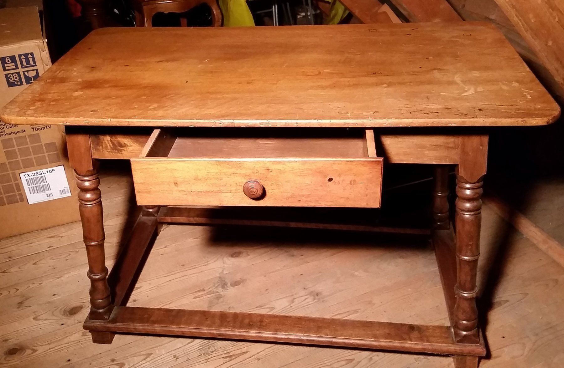 Tische: antiker Tisch, Holz mit Schublade – Gebraucht aus Herrliberg von AlexandraBopp 1