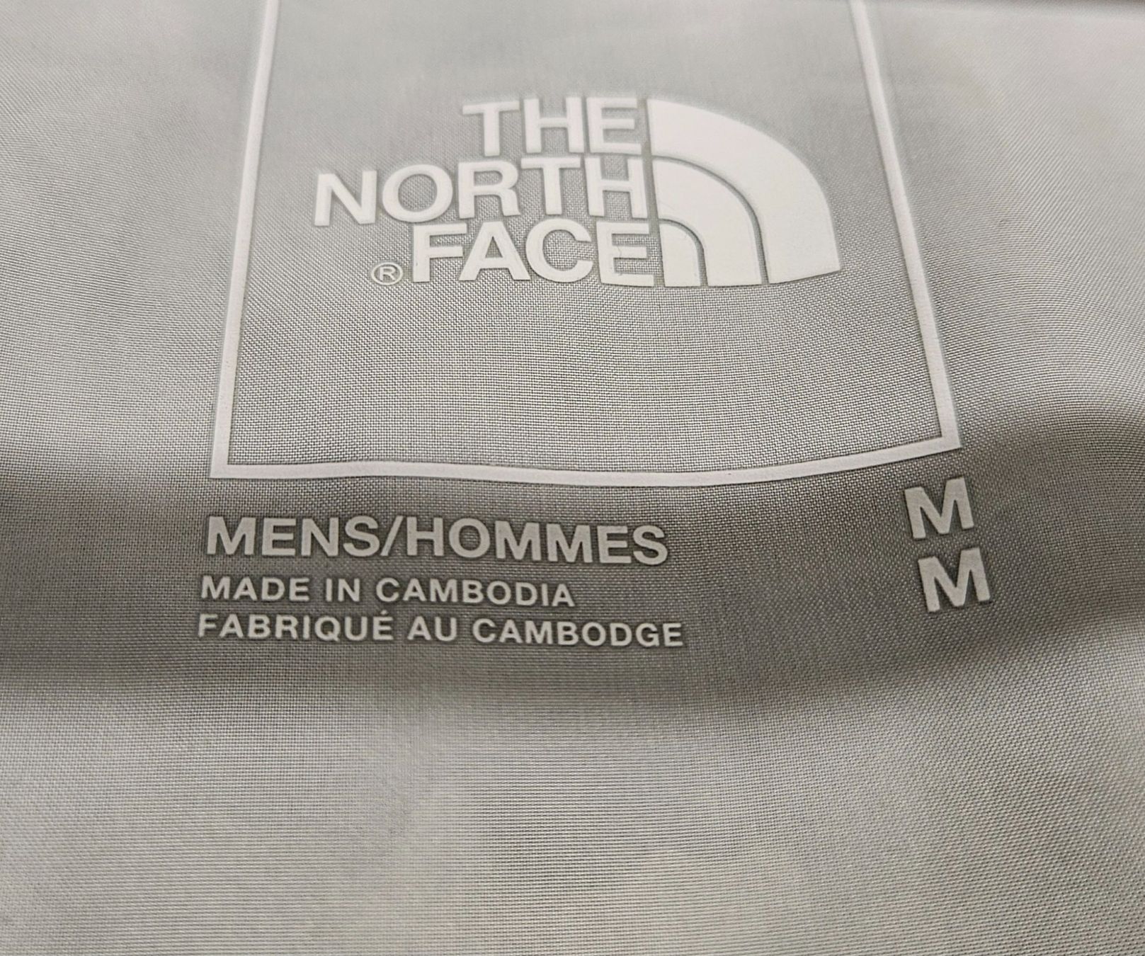 North Face Giacche: THE NORTH FACE Laufjacke / Windbreaker M – Nuovo (secondo la descrizione) da Zürich venduto da BeyTYGURUM 6