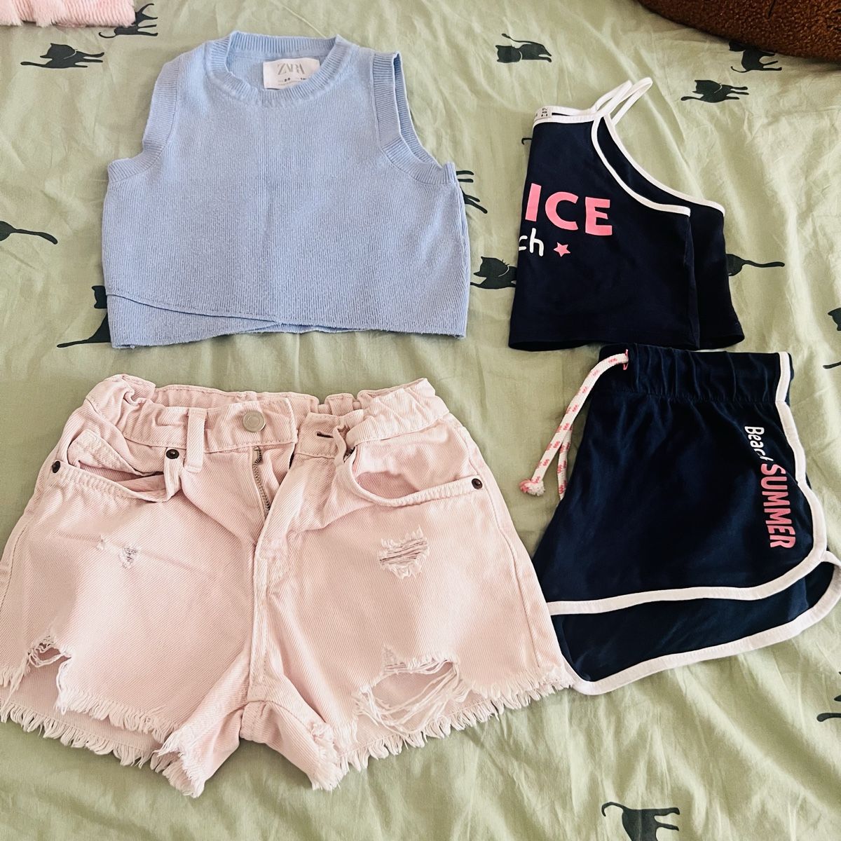 Ensembles coordonnés: Kleiderpaket Gr. 130 / 8-9 J.  – D'occasion à Meggen par mar_7r7m