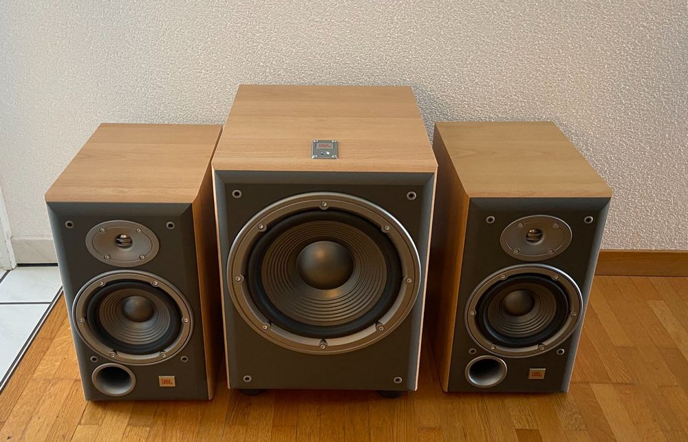 Jbl e30 hot sale bookshelf speakers