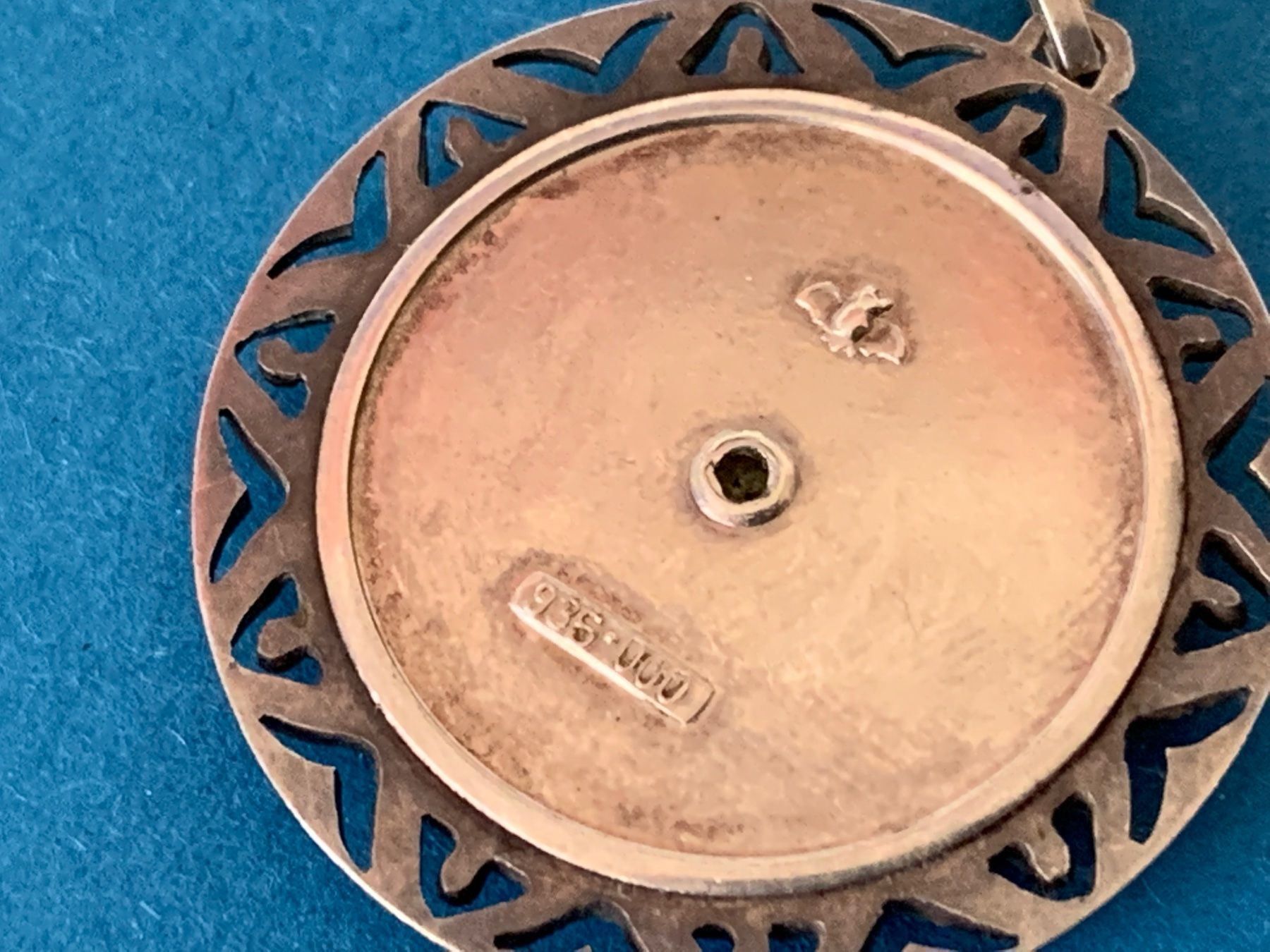 Piatti di portata: Amulett  Pyrit/Katzengold (silber 935) – Usato da Laufen venduto da belleskulptur 5