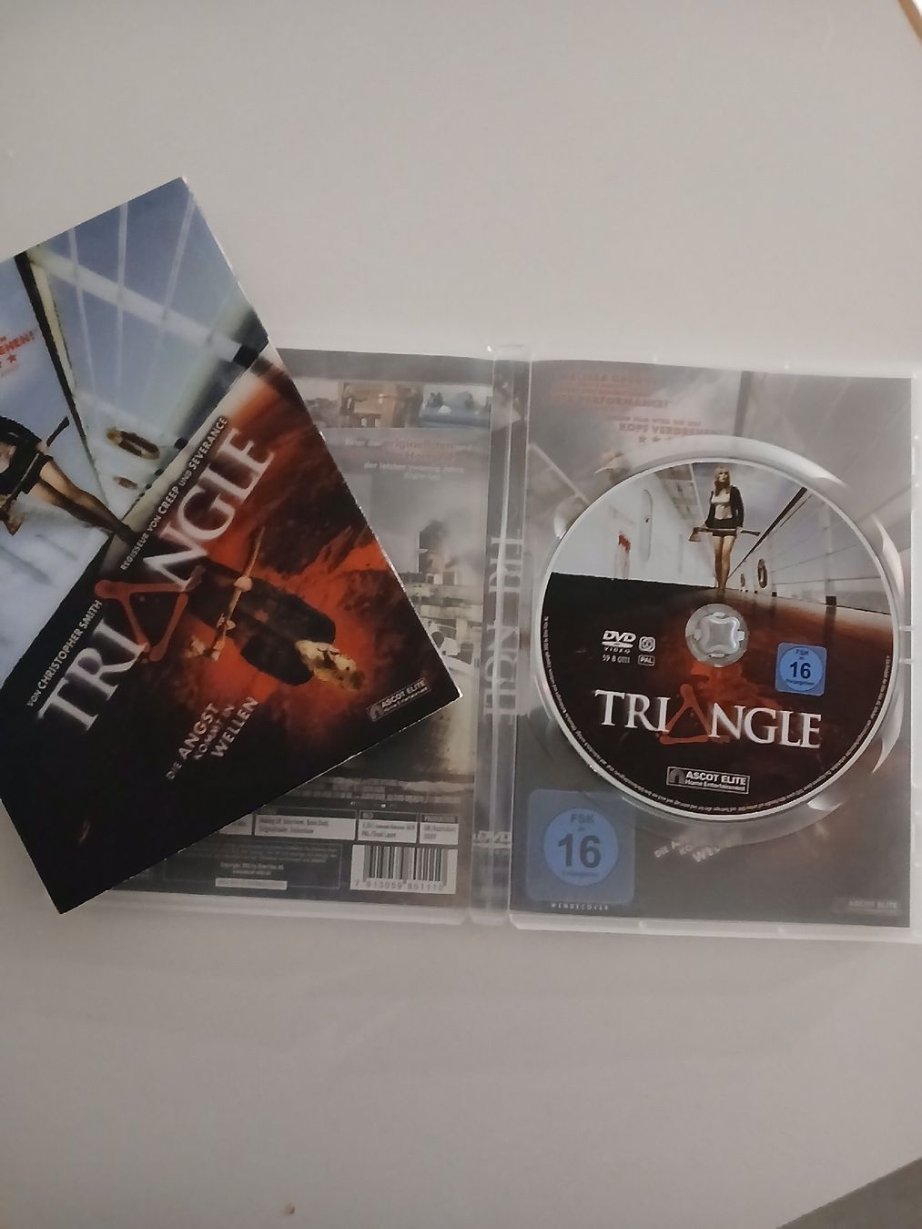 Tous les DVDs: DVD Triangle Regie Christopher Smith  – D'occasion à Berikon par pil_thm8 1