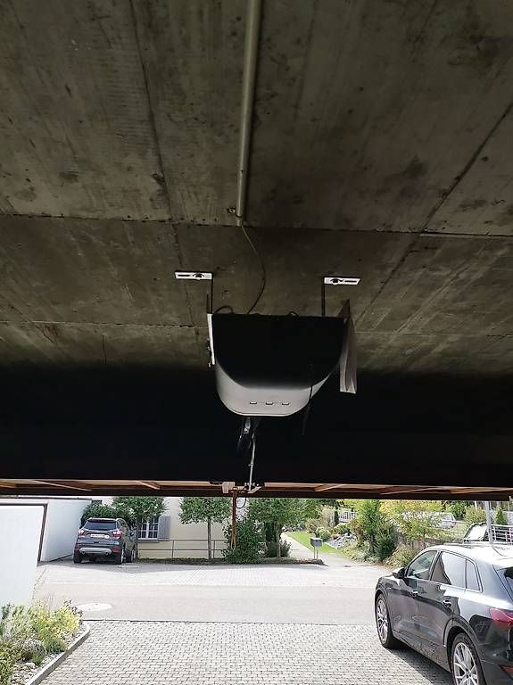 Sonstiges Elektromaterial: Garagentor vollautomatisch – Gebraucht aus Schöftland von S.Steiner01 4