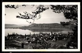 AK La Neuveville, Vue générale sur le lac