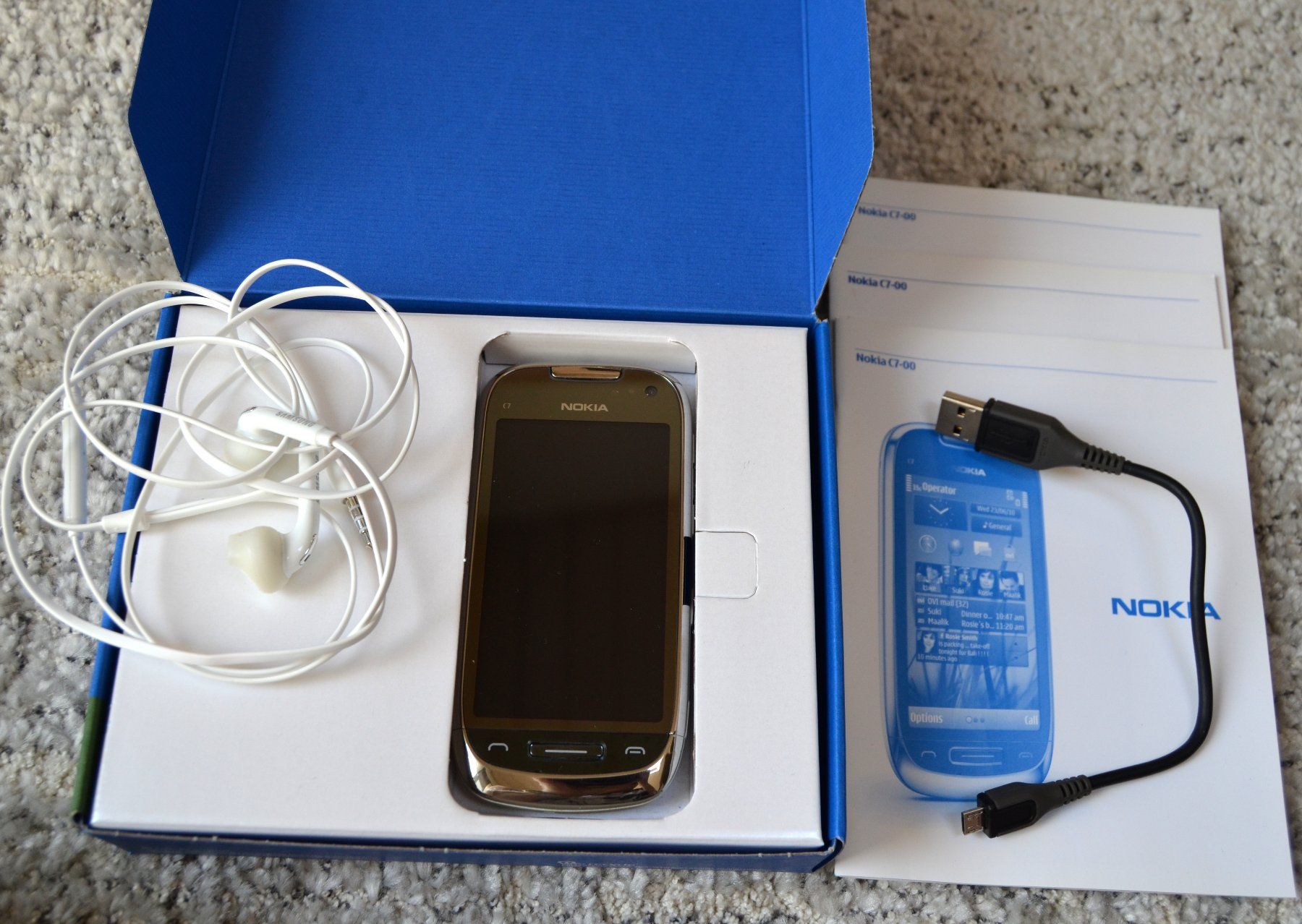 Nokia Telefoni cellulari / Smartphones: Nokia C7-00 – Usato da Collonges venduto da arashee