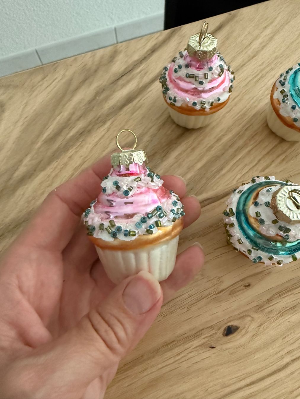 Toutes les décorations: Christbaumschmuck Cupcake 6 Stück – Neuf (Voir description) à Pfäffikon SZ par Syndrome379 1
