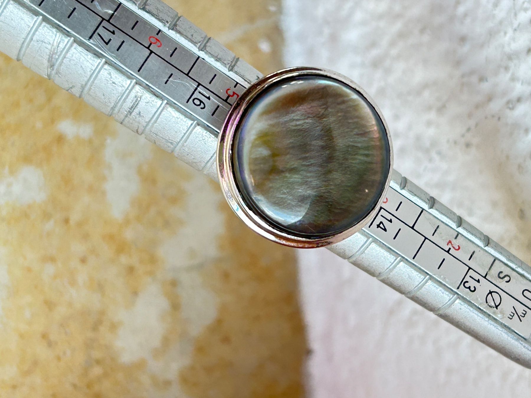 Anelli: Silberring mit schimmerndem Stein, neuwertig, Grösse 47 – Usato da Dittingen venduto da Bijoubelle 8