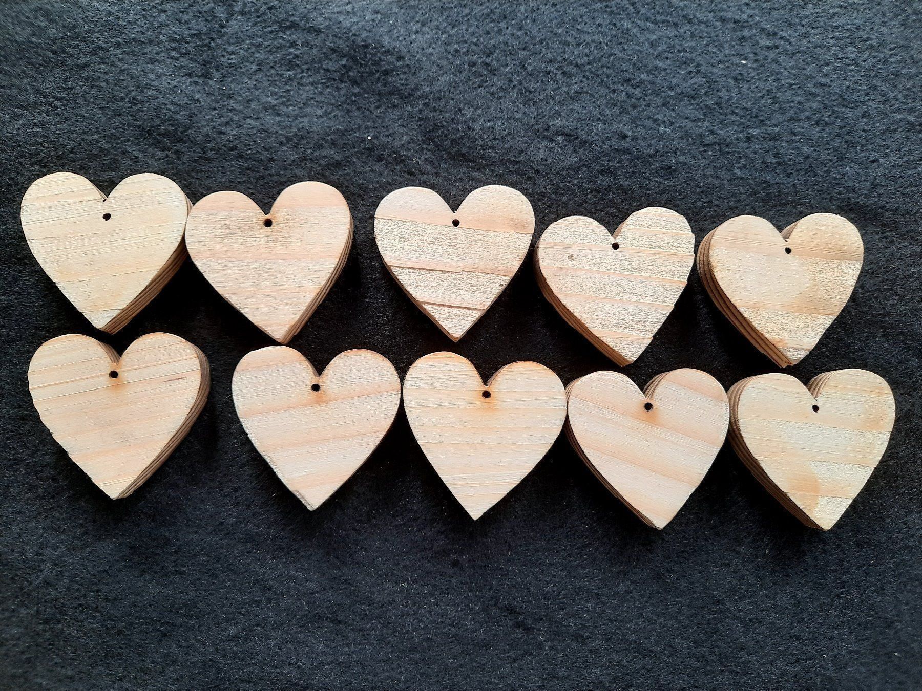 Holzartikel: 10  Stk. Herzen Deko Holz klein – Neu (gemäss Beschreibung) aus Widnau von Crewo 1