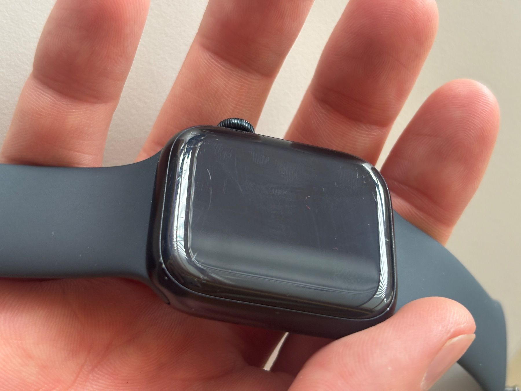 Apple Smartwatch: Apple Watch Series 9 45mm GPS – Usato da Estavayer-le-Lac venduto da Shampou46 5