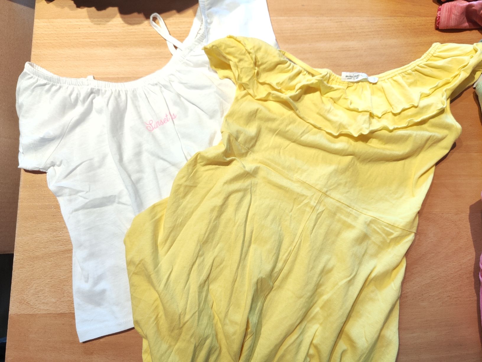 Lotti & Set di vestiti: 12 teiliges Mädchen Set – Usato da Davos Platz venduto da Stifi10 5