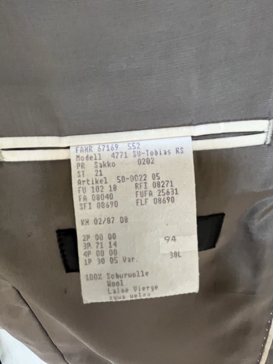 Anzüge, Sport- & Funktionsanzüge: Graues Sakko Grösse 38L – Gebraucht aus Aarburg von Barnetta07 2