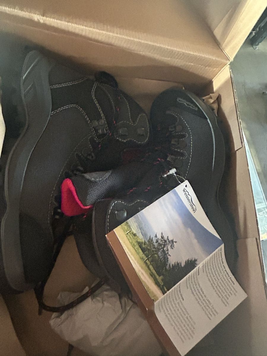 Scarpe da uomo: Weissenstein Wanderschuhe , neu! Grösse 37 – Nuovo e nell'imballaggio originale da Starrkirch-Wil venduto da charlywatson 1