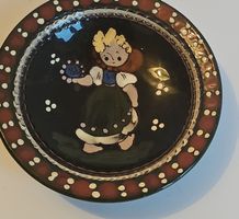 Wunderschöner Keramikteller, handbemalt. Luzernerkeramik