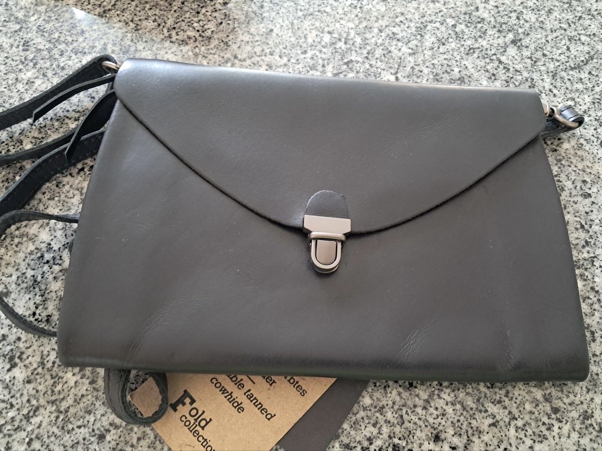 Borse da donna: Neue Harold's Leder Umhängetasche – Nuovo e nell'imballaggio originale da Zürich venduto da lau_w5z5