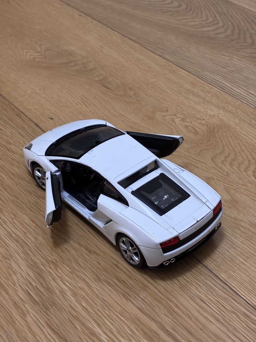 Lamborghini Modellini d'auto: Lamborghini Gallardo LP560-4 1:32 – Usato da Montagnola venduto da ciain67 3