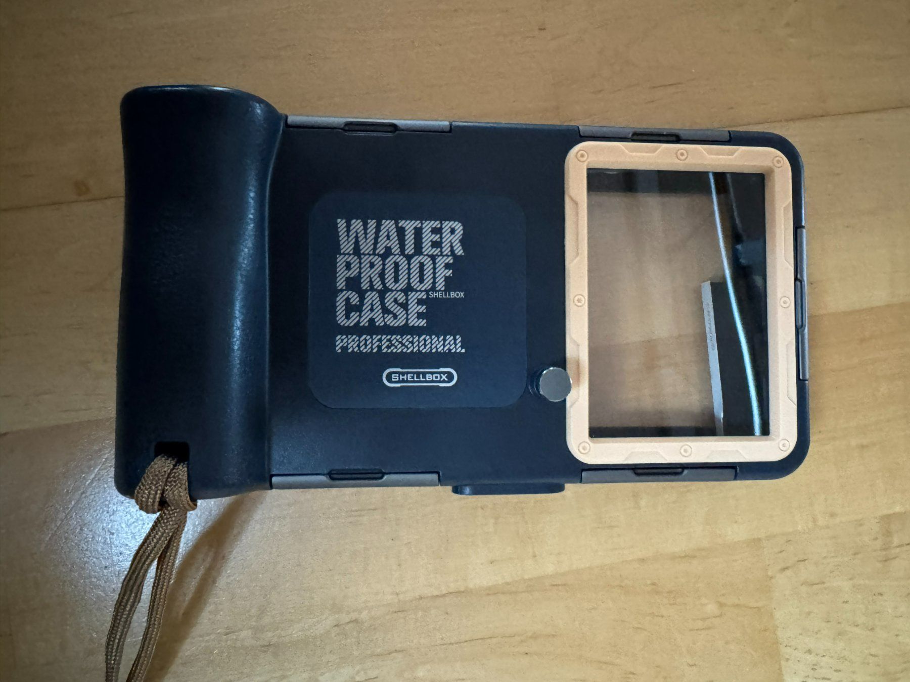 Lampade & Macchine fotografiche: SHELLBOX Universelle Smartphone Hülle – Usato da Jegenstorf venduto da Luethi55 1