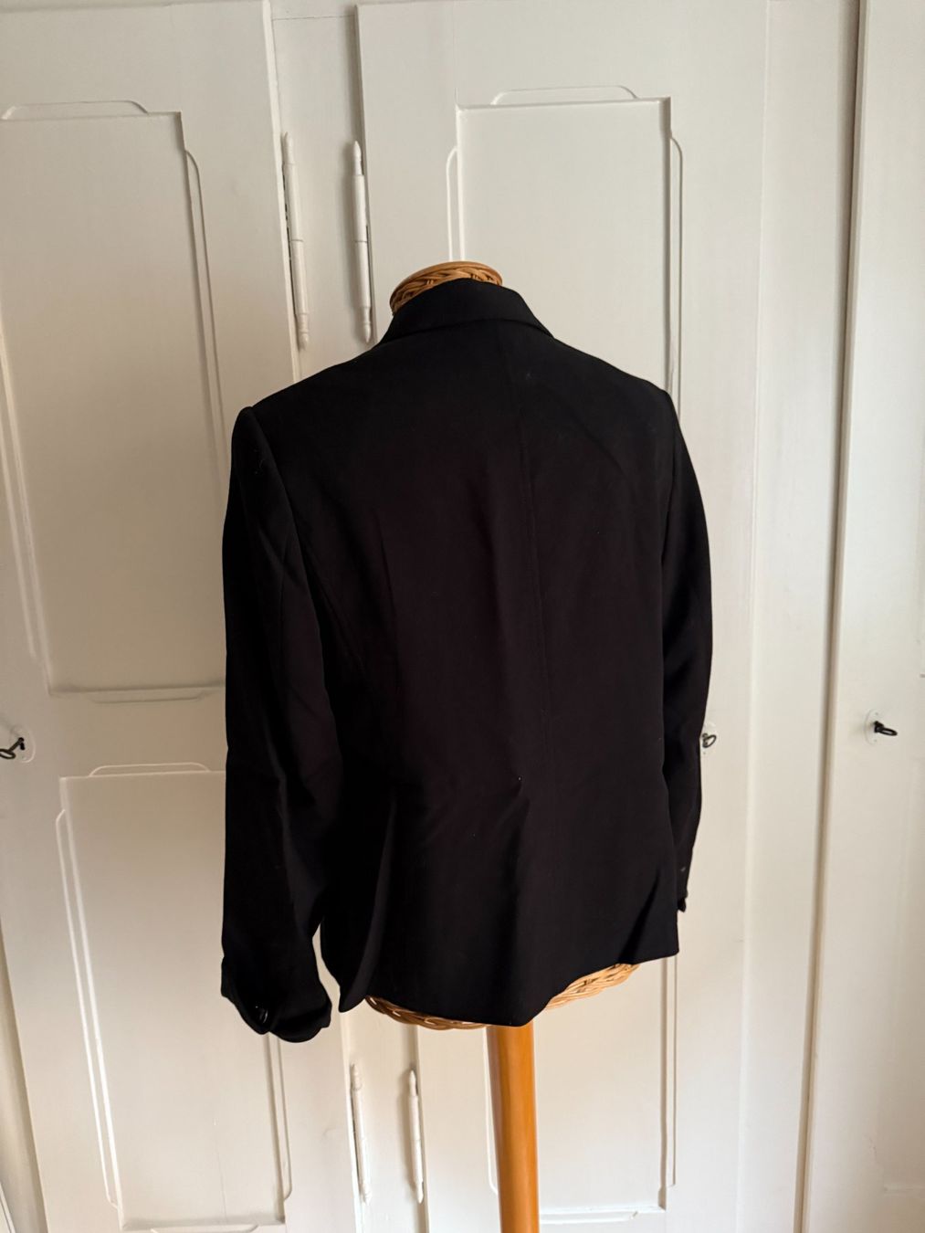 Jacken: EUGEN KLEIN - Blazer schwarz 40 – Gebraucht aus Zürich von Diazaio 2