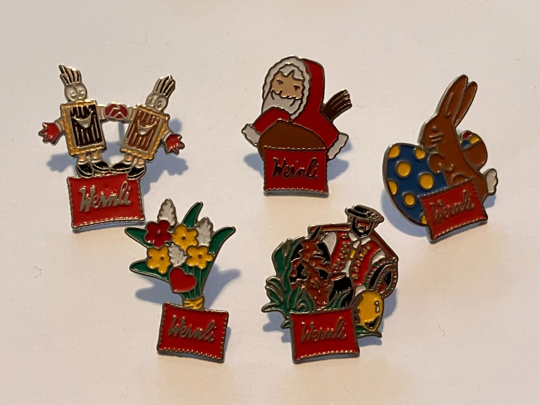 Placchette & Badge: 5 Pin Wernli Biscuit – Usato da Basel venduto da djwwpp