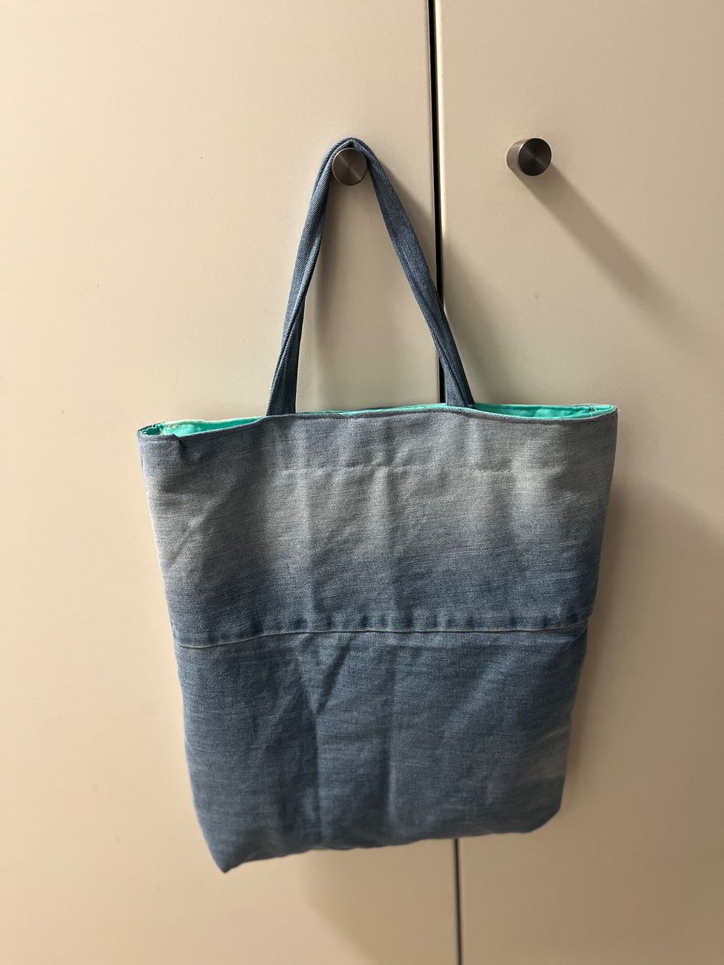 Taschen: Kindertasche aus alter Jeans mit Leinwandbild – Neu (gemäss Beschreibung) aus Schaffhausen von grogga 1