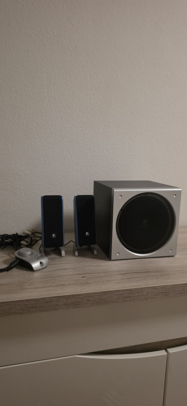 Logitech Lautsprecher: Logitech Z3 Lautsprechersystem – Gebraucht aus Zürich von Abrar123 3