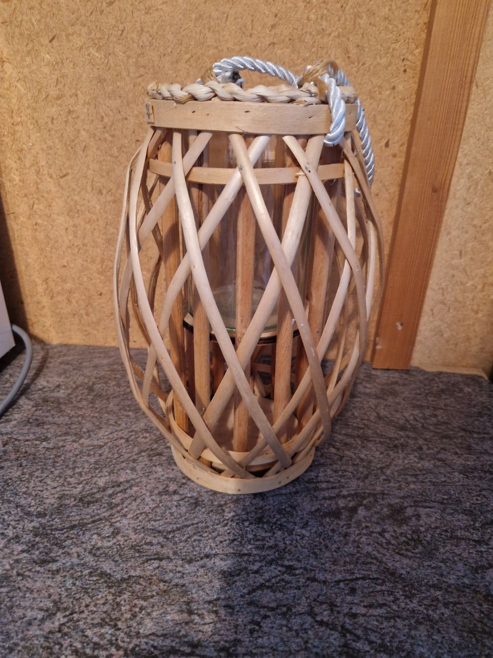 Vasen & Gefässe: Laterne oder Blumen Vase aus Weiden Holz Hell – Gebraucht aus Niederbipp von Trude04