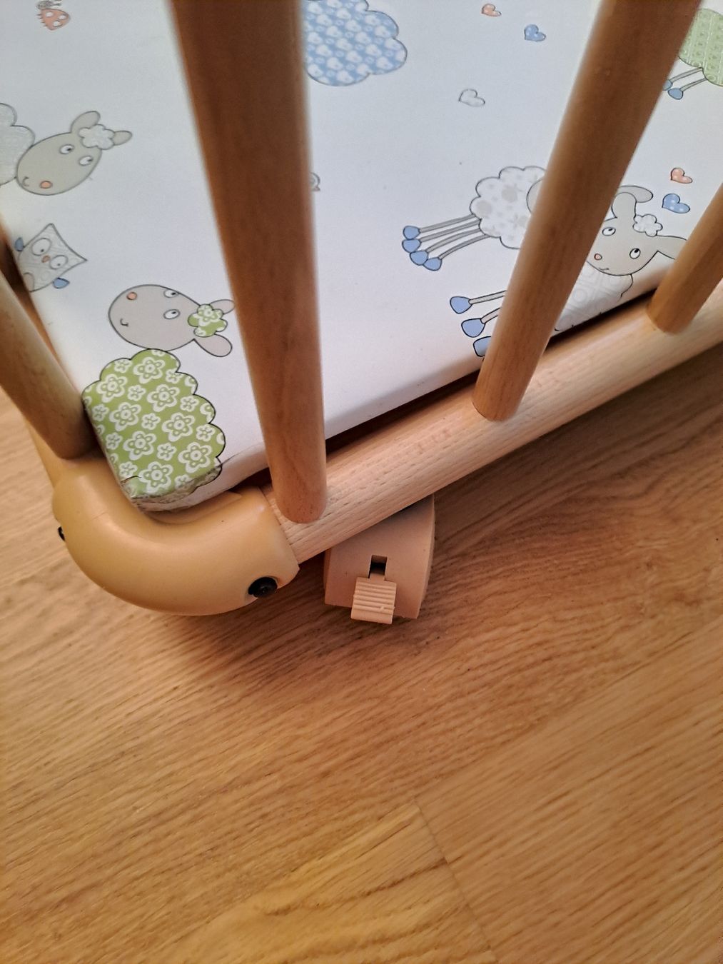 Box & Barriere di sicurezza: Laufgitter aus Holz – Usato da Luzern venduto da rekalu 2