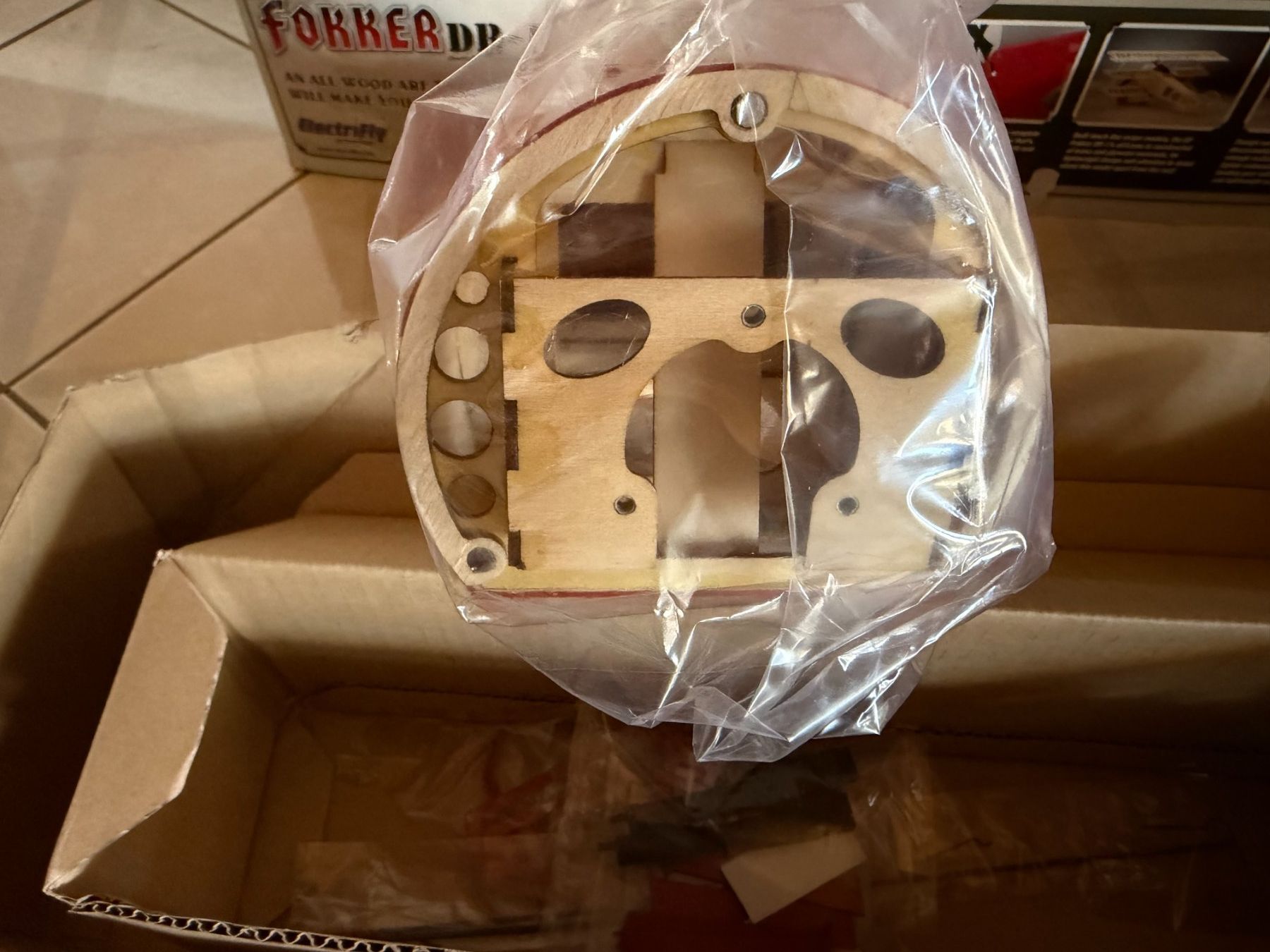 Modellismo RC: FOKKER  DR-1  DE  ELECTRIFLY – Nuovo e nell'imballaggio originale da Apples venduto da Gasscret 3