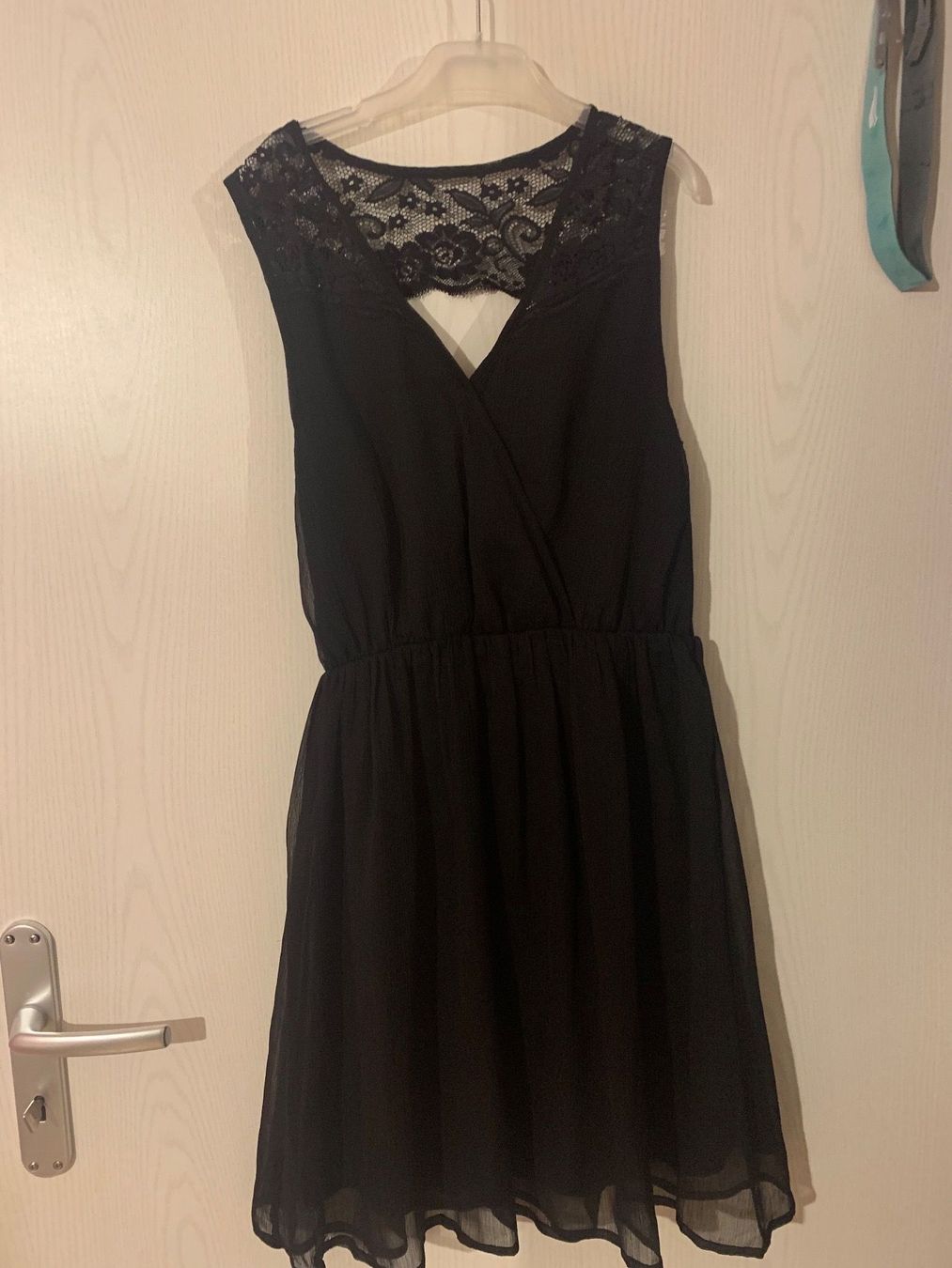Robes: Schwarzes Cocktailkleid – D'occasion à Triengen par nes_l8cj 1