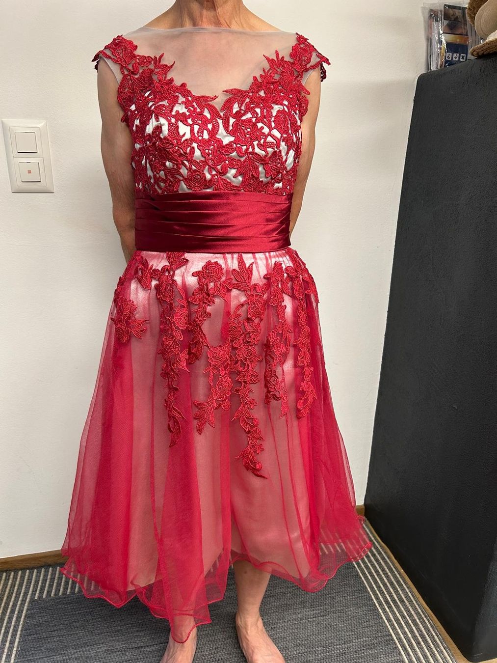 Vestiti: Festkleid rot Marke IZILADY – Usato da Tavanasa venduto da martinm7228