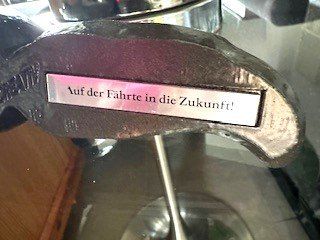 Figuren: siTzeNdeR WoLf – Gebraucht aus Winkel von zeho 5