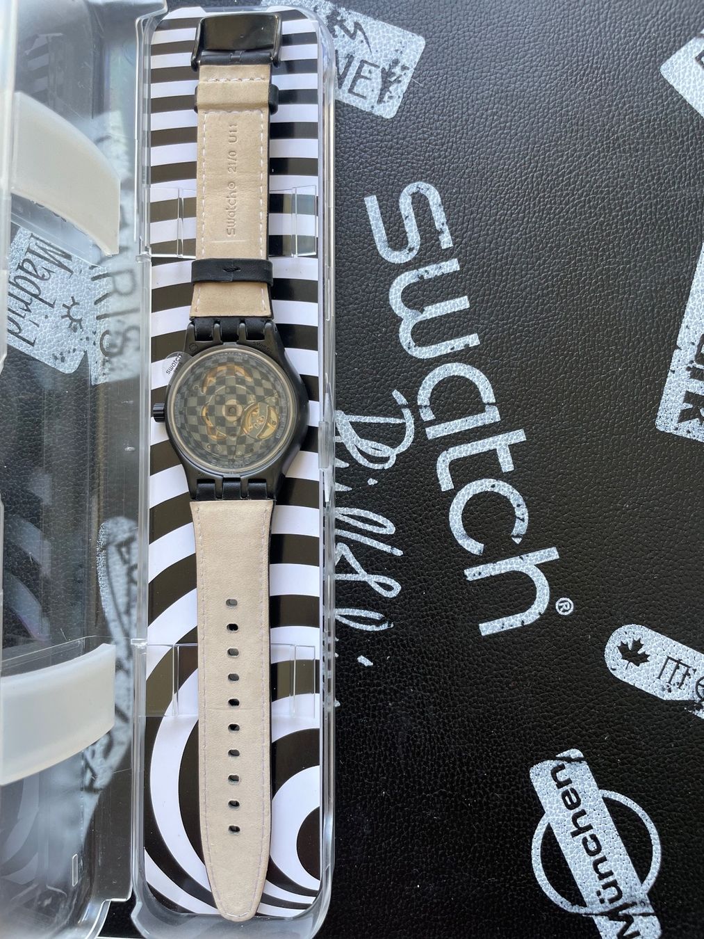 Swatch Orologi: Swatch Uhr Automatic Sistem Dark YIB401 – Nuovo (secondo la descrizione) da Orpund venduto da Dracaris77 1