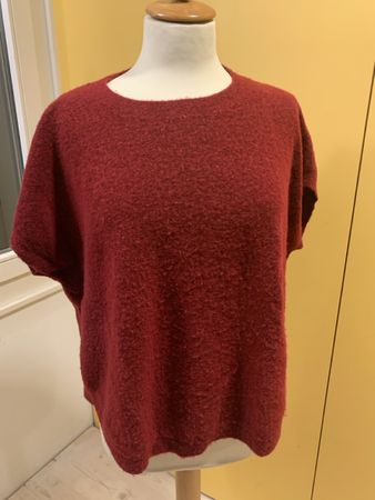 gestrickter Wollpullover, Gr. S, weinrot