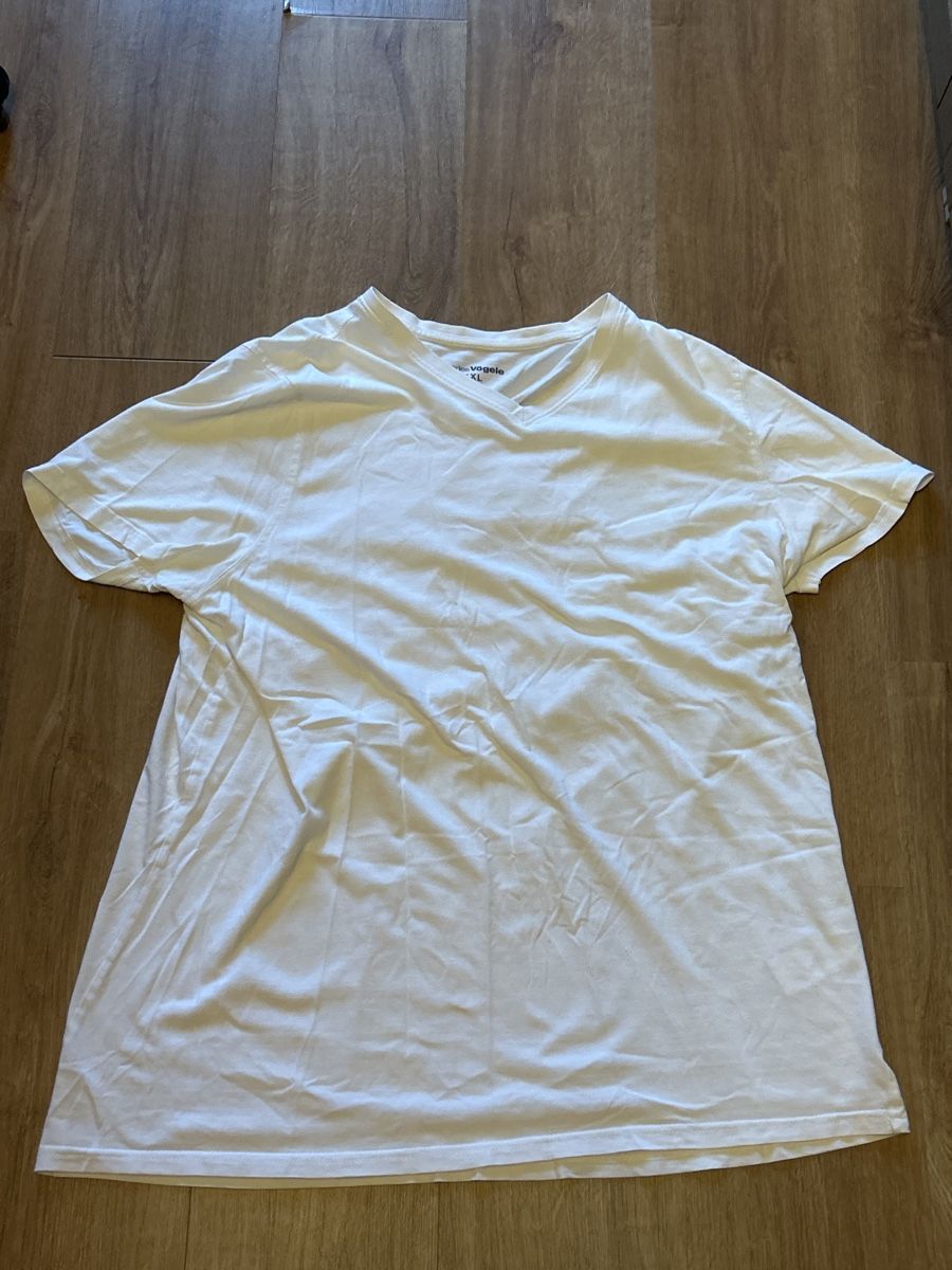 T-Shirts: T-shirt blanc Vögele – Gebraucht aus Yverdon-les-Bains von Little_M0nster