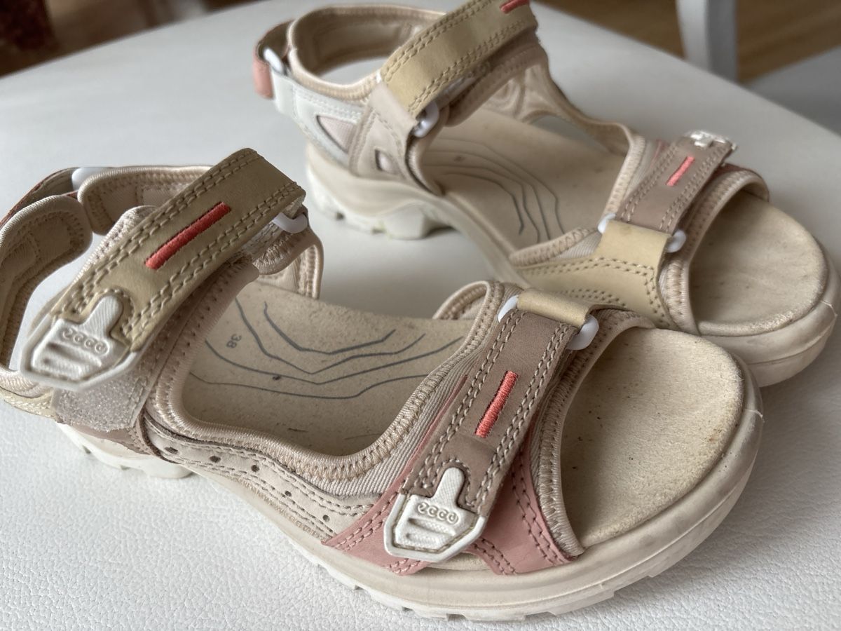 Ecco Damenschuhe: Ecco Sandalen  Gr. 38  – Gebraucht aus langenthal von rundholz7 8