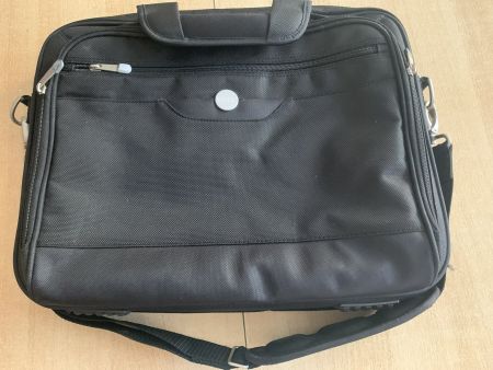 Dell Laptop Umhängetasche Schwarz Notebook  – Top Zustand