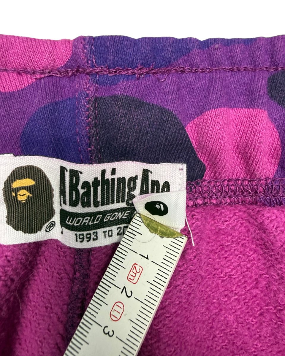 Bape Pantaloni: Trackpant Bape purple camo - L – Usato da Lausanne venduto da Unehistoiredesapes 3
