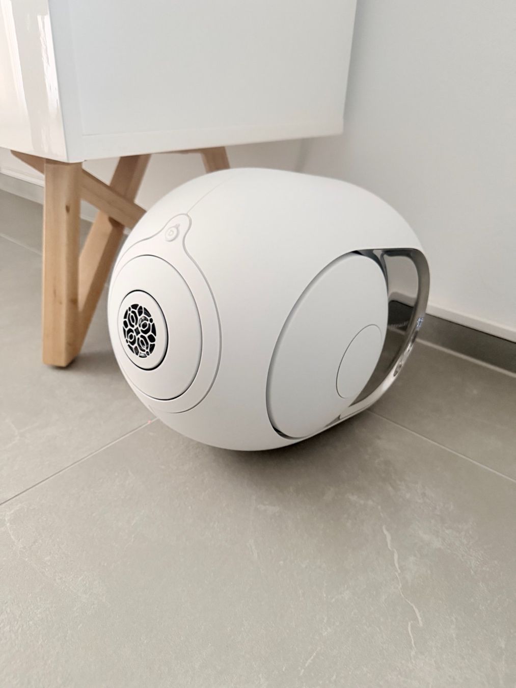 Devialet Casse acustiche: 2x Devialet Phantom I 103db Blanc (Comme neuf) – Nuovo (secondo la descrizione) da Vulliens venduto da Tia_9t5k 1