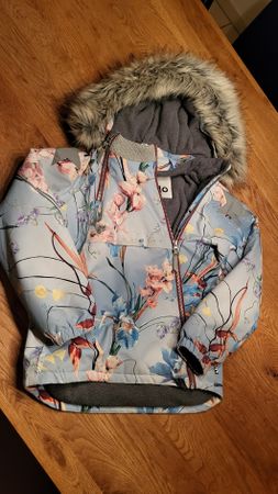Molo Winterjacke Blumenmuster blau Grösse 134 gebraucht