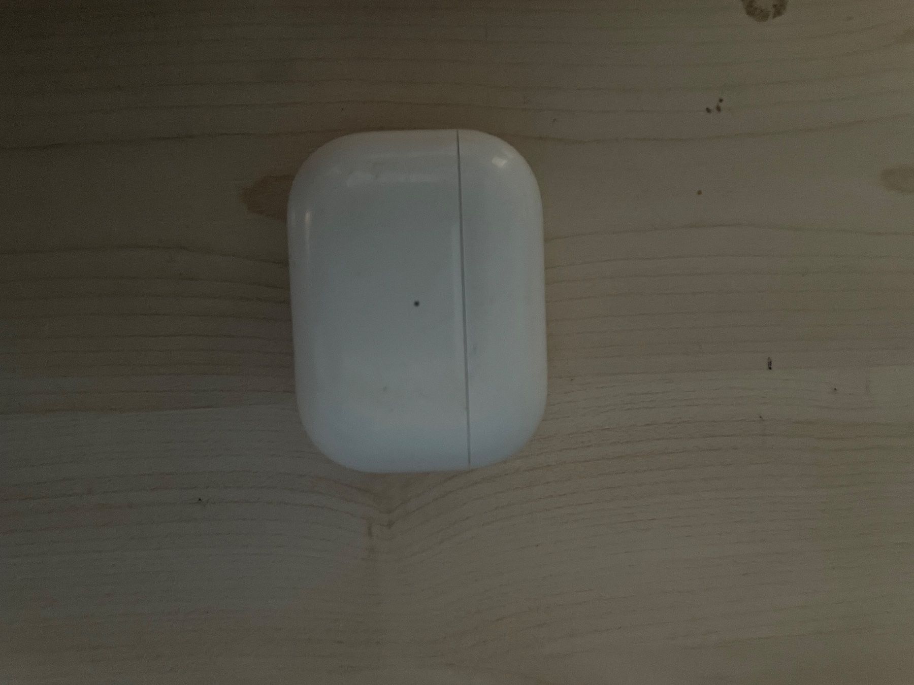 Cuffie: Defekte Apple airepods (normale) – Usato da Bonstetten venduto da dke_5vnt