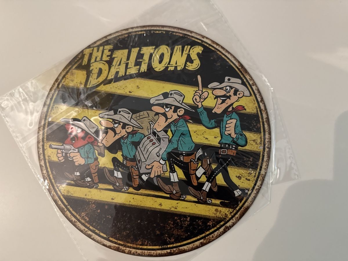 Schilder: Dekoschild Blech Replika "The Daltons" rund neu – Neu und originalverpackt aus Basel von Zomeg