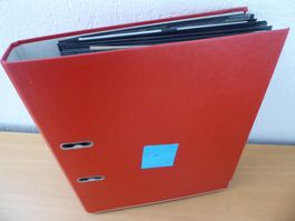 Interessantes Album Schweiz mit 80 Seiten Inhalt