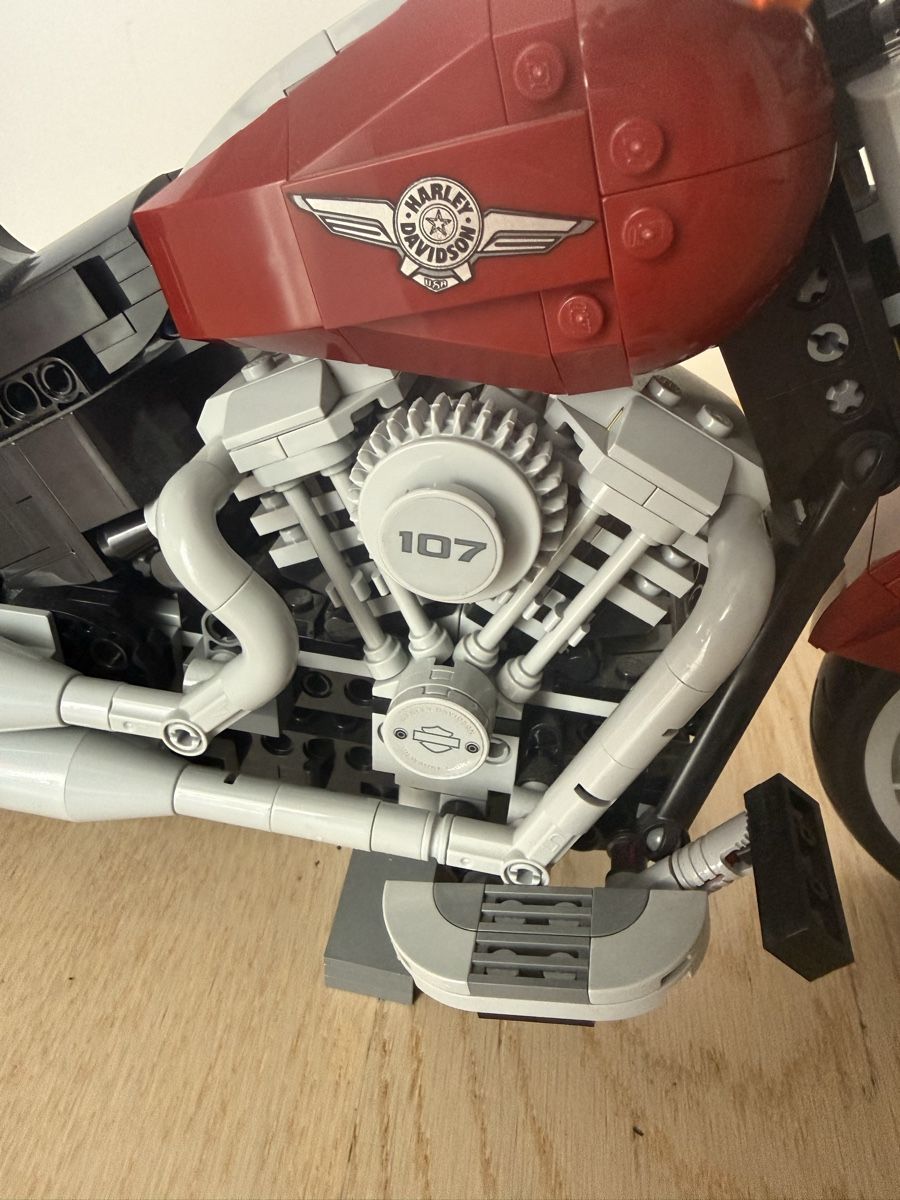 Lego Baukästen: LEGO® Creator Expert Harley-Davidson Fat Boy - Top! – Gebraucht aus Buch am Irchel von Sweetharth 6