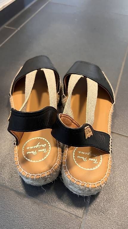 Scarpe da donna: Toni Pons Sandalen Gr. 38 schwarz – Usato da Thun venduto da mil_68lh 1