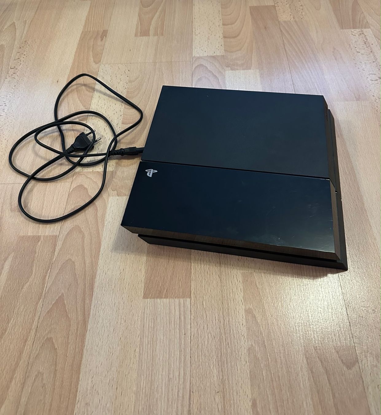 Sony Konsolen: Sony PlayStation 4 Pro Konsole – Gebraucht aus Schaffhausen von D-MAC 2