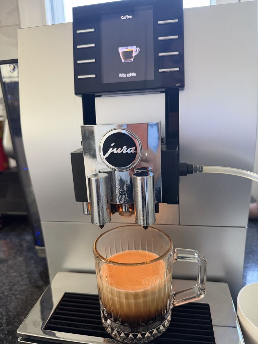 Jura Macchine per caffè & Macchine per espresso: Jura Impressa Z6 – Usato da Buttikon SZ venduto da KaffeeGenussBronja 2