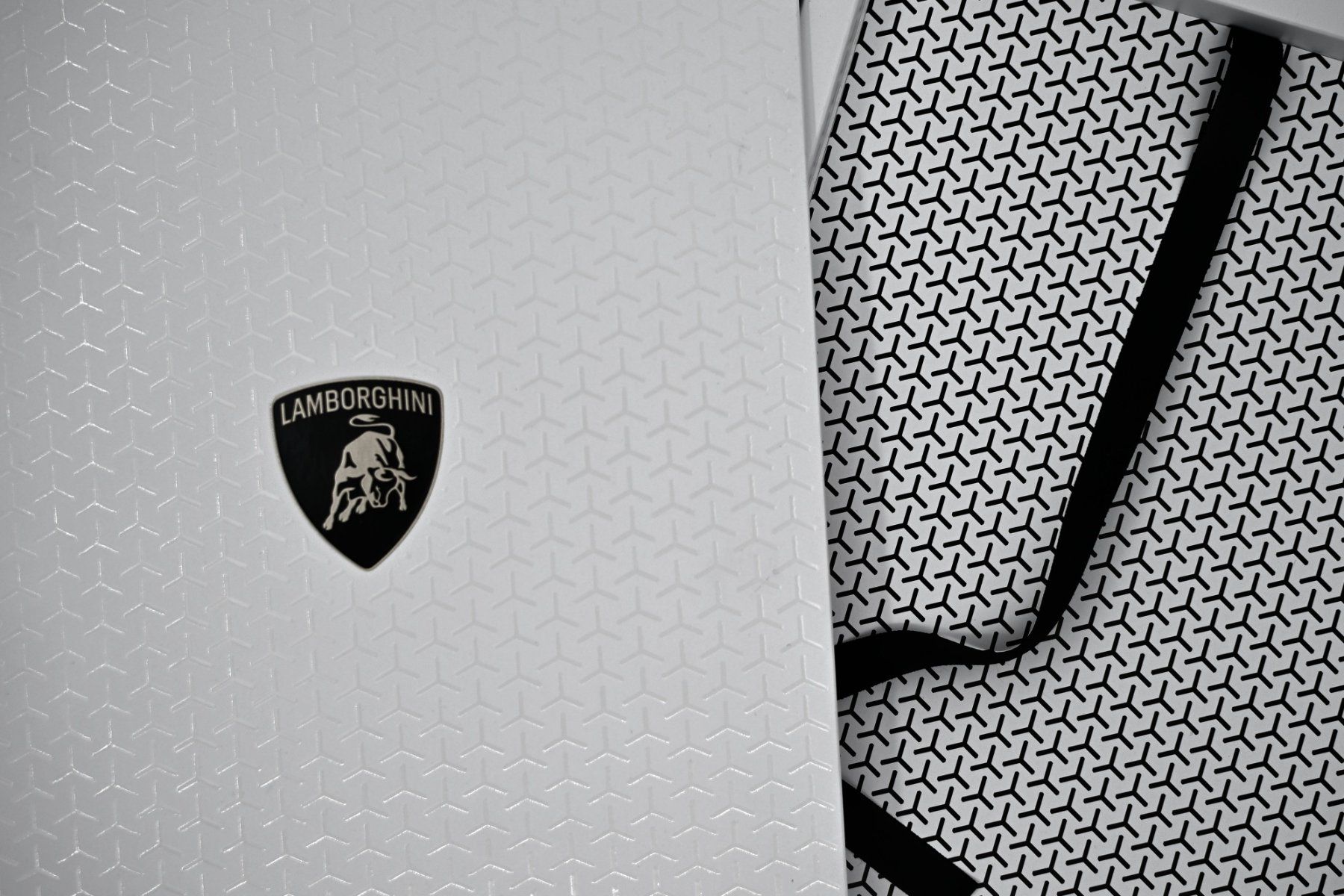 Altro in Decorazioni & Accessori: Lamborghini -Präsentationsbox  "The Choice" neu – Nuovo (secondo la descrizione) da Dürnten venduto da puumies 4