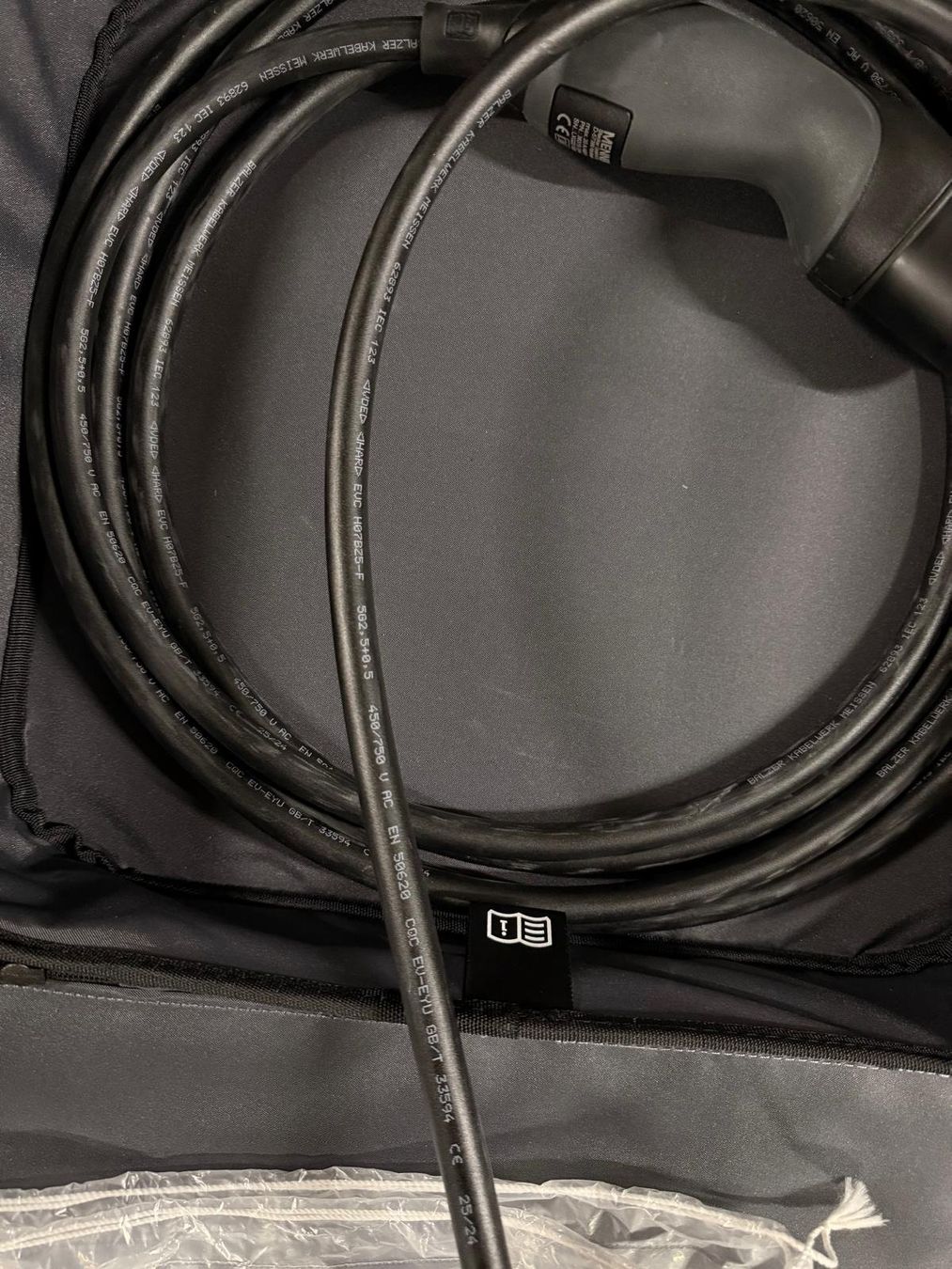 Câbles: E- Ladekabel 3 phasig 11kw – Neuf avec emballage d'origine à Berneck par sflagberneck 1