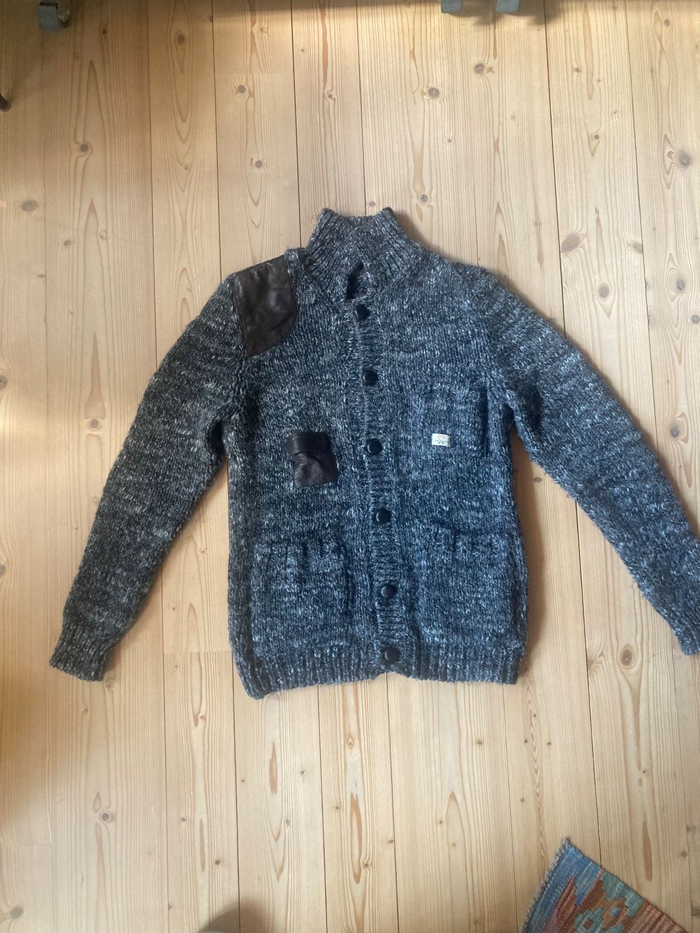 Diesel Giacche: Cardigan von Diesel – Usato da Sursee venduto da Auktion29