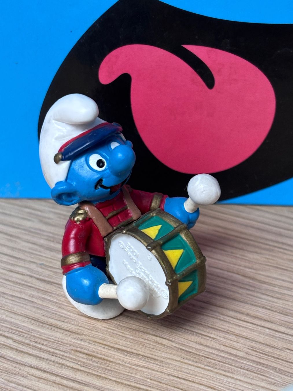 Schleich Statuette: Orchester-Schlumpf mit Trommel – Usato da Lyss venduto da Duckszone